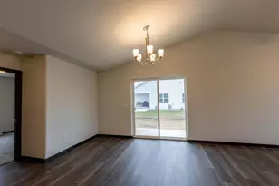 910 Morning Star Ln, Plover, WI 54467 - Photo 12