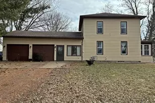 109 W 15th St, Neillsville, WI 54456 - Photo 4