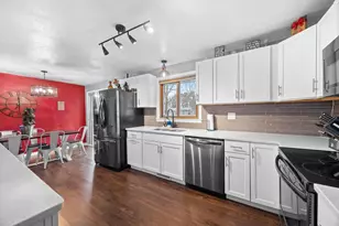 720 Polk St, Stevens Point, WI 54481 - Photo 2