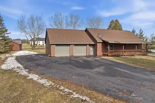 9934 W Ives St, Marshfield, WI 54449 - Photo 2