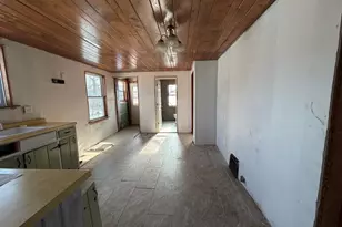 202 E Garfield Ave, Marion, WI 54950 - Photo 8