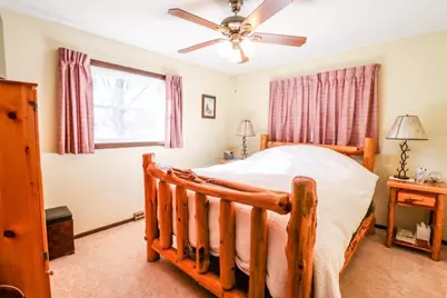 528 N Hume Avenue, Marshfield, WI 54449 - Photo 12