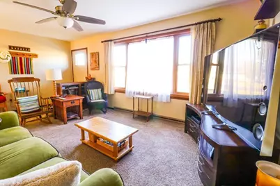 528 N Hume Avenue, Marshfield, WI 54449 - Photo 6