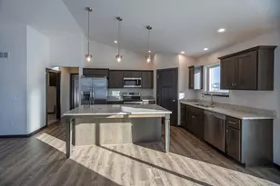 223 Evelyn Ct #, Stevens Point, WI 54482 - Photo 4