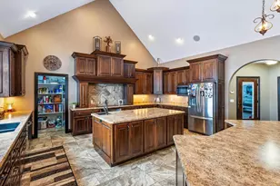 9073 Richfield Dr, Marshfield, WI 54449 - Photo 14