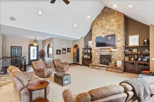 9073 Richfield Dr, Marshfield, WI 54449 - Photo 10