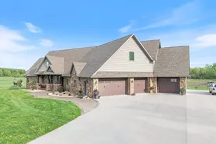 9073 Richfield Dr, Marshfield, WI 54449 - Photo 4