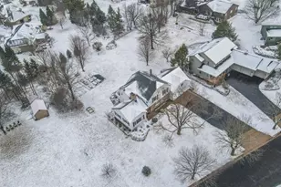 1706 Woodland Ridge Rd, Wausau, WI 54401 - Photo 2