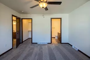 610 Still Waters Ln, Plover, WI 54467 - Photo 18