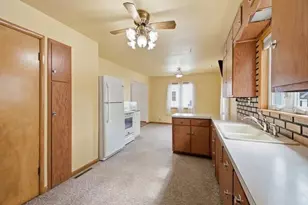 1604 W 7th St, Marshfield, WI 54449 - Photo 8