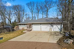 1137 W Ridge Rd, Marshfield, WI 54449 - Photo 4