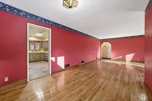 908 Green Ave, Stevens Point, WI 54481 - Photo 8