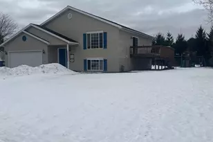 9964 Sandhill Dr, Weston, WI 54476 - Photo 2