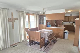 1920 Pleasant View Dr, Wisconsin Rapids, WI 54494 - Photo 4