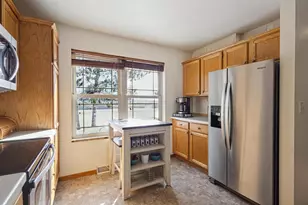 1016 Wildwood Dr, Stevens Point, WI 54482 - Photo 8