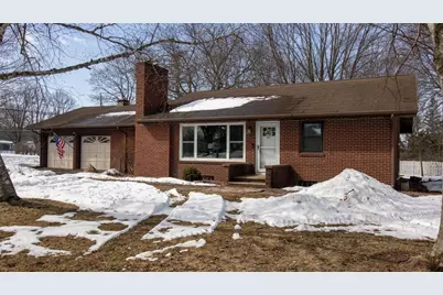 412 S Cypress Avenue, Marshfield, WI 54449 - Photo 2