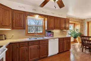 7710 Meadowlark Ln, Wisconsin Rapids, WI 54494 - Photo 4