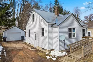 1012 S Severns Ave, Marshfield, WI 54449 - Photo 4