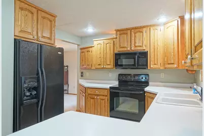 124 N Lincoln, Stetsonville, WI 54480 - Photo 4