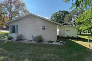 300 Kuhlmann Ave, Hatley, WI 54440 - Photo 18