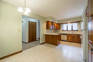 1502 Graham St, Wausau, WI 54401 - Photo 6