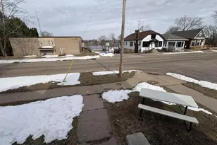 511 3rd St S, Wisconsin Rapids, WI 54494 - Photo 2