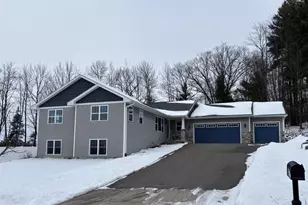 105 S 66th Ave, Wausau, WI 54401 - Photo 2