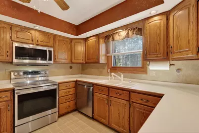 2641 Parkway Court, Wisconsin Rapids, WI 54494 - Photo 2