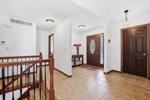 5464 Windy Dr, Stevens Point, WI 54482 - Photo 6