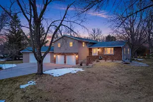 1611 N Broadway Ave, Marshfield, WI 54449 - Photo 2