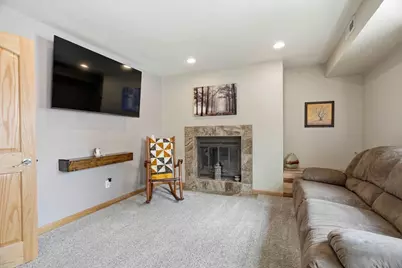 1611 N Broadway Avenue, Marshfield, WI 54449 - Photo 30