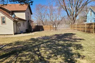 219 E Lincoln St, Augusta, WI 54722 - Photo 18