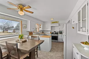 516 6th Ave, Stevens Point, WI 54481 - Photo 2