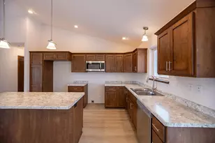 2200 S Cottonwood Ave, Marshfield, WI 54449 - Photo 12