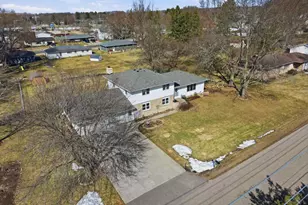 1906 S Cedar Ave, Marshfield, WI 54449 - Photo 4