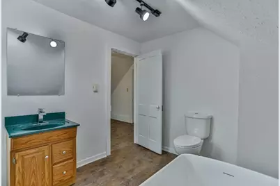 300 E 9th Street, Marshfield, WI 54449 - Photo 40