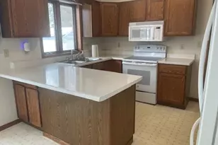 912 Duchac St, Antigo, WI 54409 - Photo 6