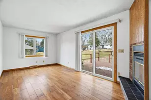 1121 Fairview Dr, Marshfield, WI 54449 - Photo 4