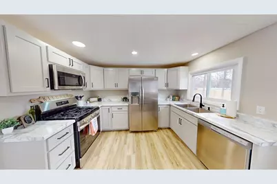 214 E 21st Street, Marshfield, WI 54449 - Photo 6