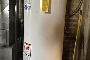 304 E 10th St, Marshfield, WI 54449 - Photo 12