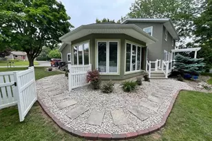 1012 W Chapel St, Marshfield, WI 54449 - Photo 12