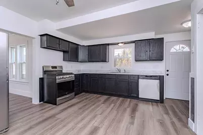 814 N 2nd Avenue, Wausau, WI 54401 - Photo 4