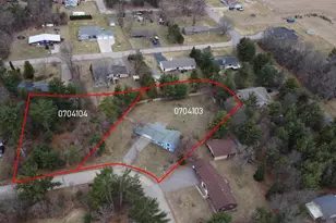 6811 Arbor Haven Ln, Wisconsin Rapids, WI 54494 - Photo 2