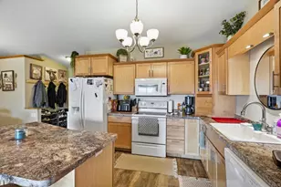 1709 N Hume Ave, Marshfield, WI 54449 - Photo 4