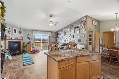 1709 N Hume Avenue, Marshfield, WI 54449 - Photo 6