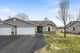 1709 N Hume Ave, Marshfield, WI 54449 - Photo 2