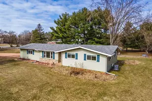 990 O Keefe Dr, Kronenwetter, WI 54455 - Photo 4