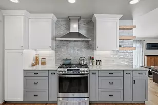 E1517 Johnson Rd, Iola, WI 54945 - Photo 4