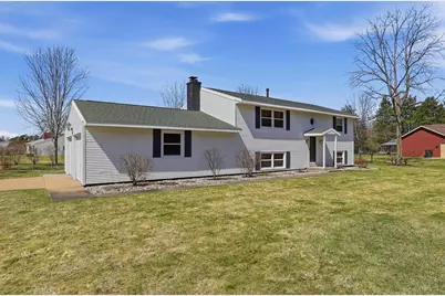 1561 Ojibwa Lane, Plover, WI 54467 - Photo 2