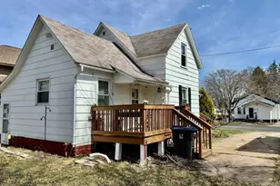 804 S Peach Ave, Marshfield, WI 54449 - Photo 4